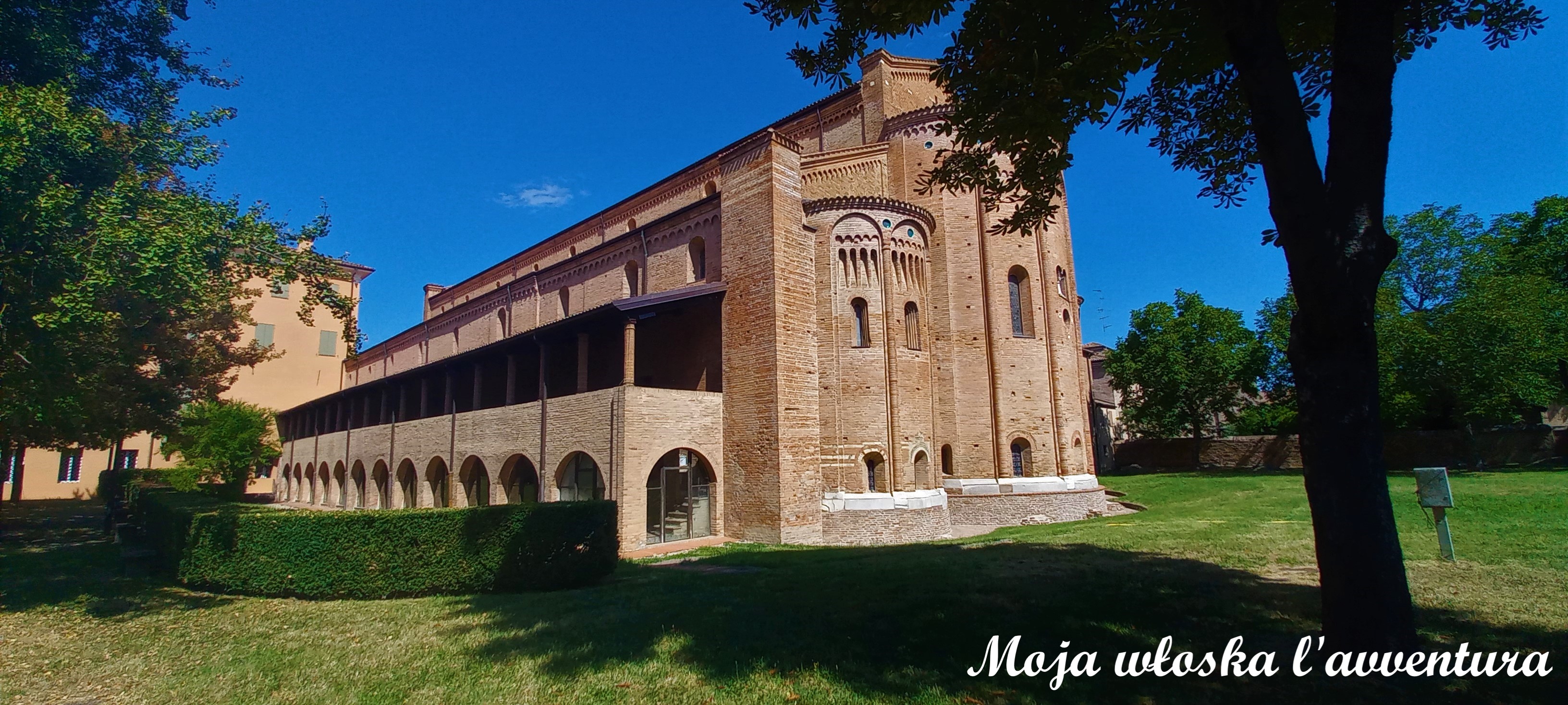 Nonantola – opactwo benedyktyńskie i dwie wieże