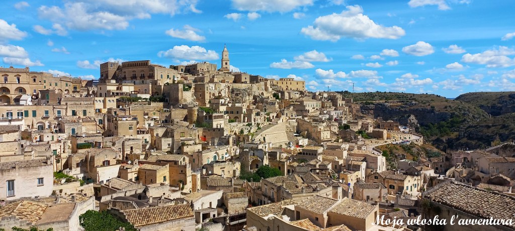 Matera: pomiędzy pięknem a&nbsp;nędzą