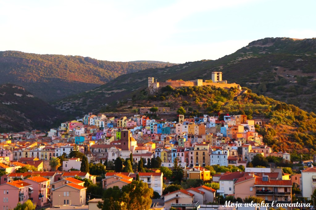 Bosa – kolorowa perła zachodniego wybrzeża&nbsp;Sardynii